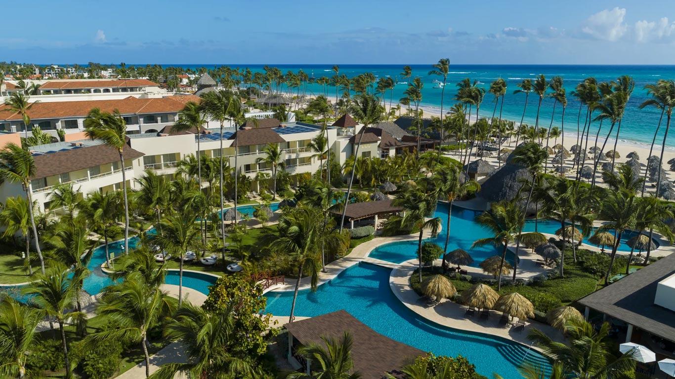 Dreams Royal Beach Punta Cana background